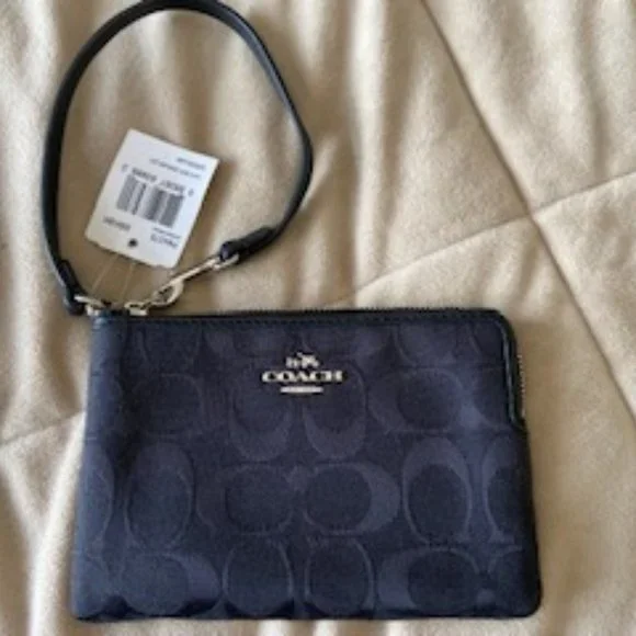 Coach Black Signature Pattern Wristlet - Picture 1 of 5